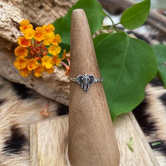 Elephant Head Sterling Silver Toe Ring - Picture 1 of 4